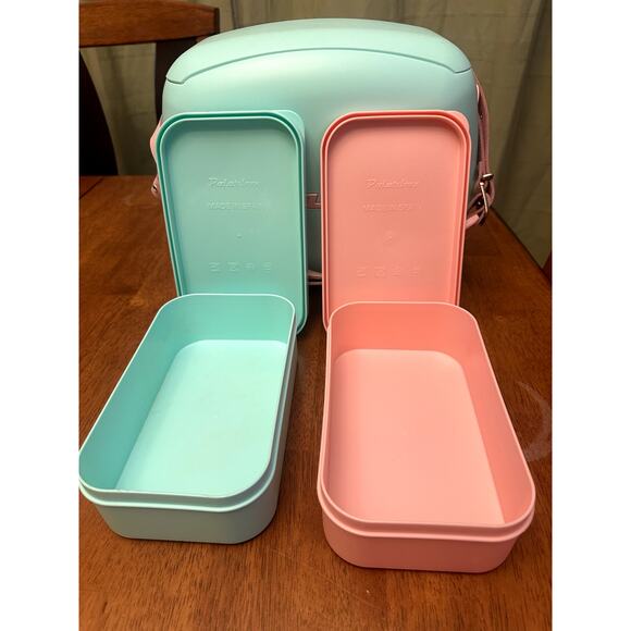 PolarBox Retro Pastel Mini Cooler / Lunch Box with Strap - Picture 6 of 6